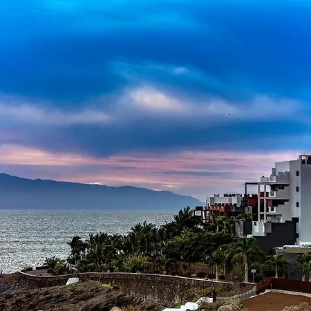 Ocean Garden 2 Bed * אדחה