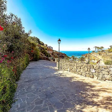 Apartment Ocean Garden 2 Bed